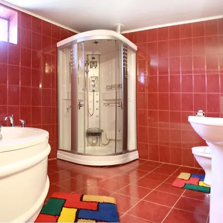 Private Osobnyak 3* Odessa